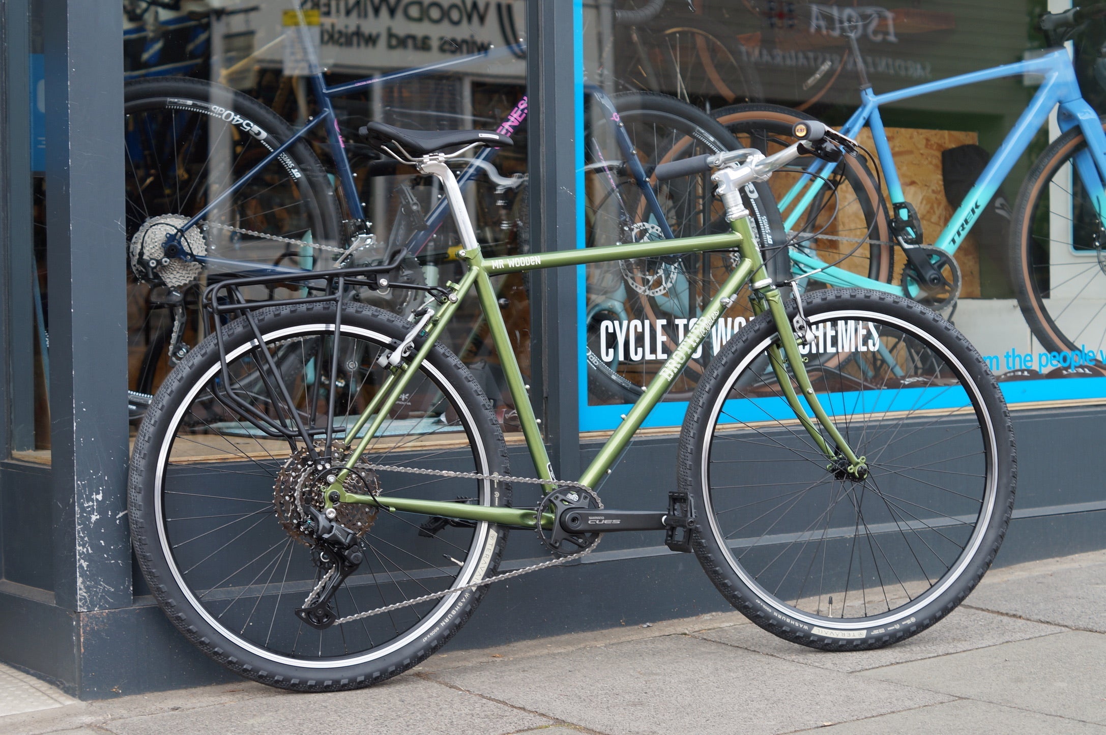 Custom build - Brothers Mr Wooden