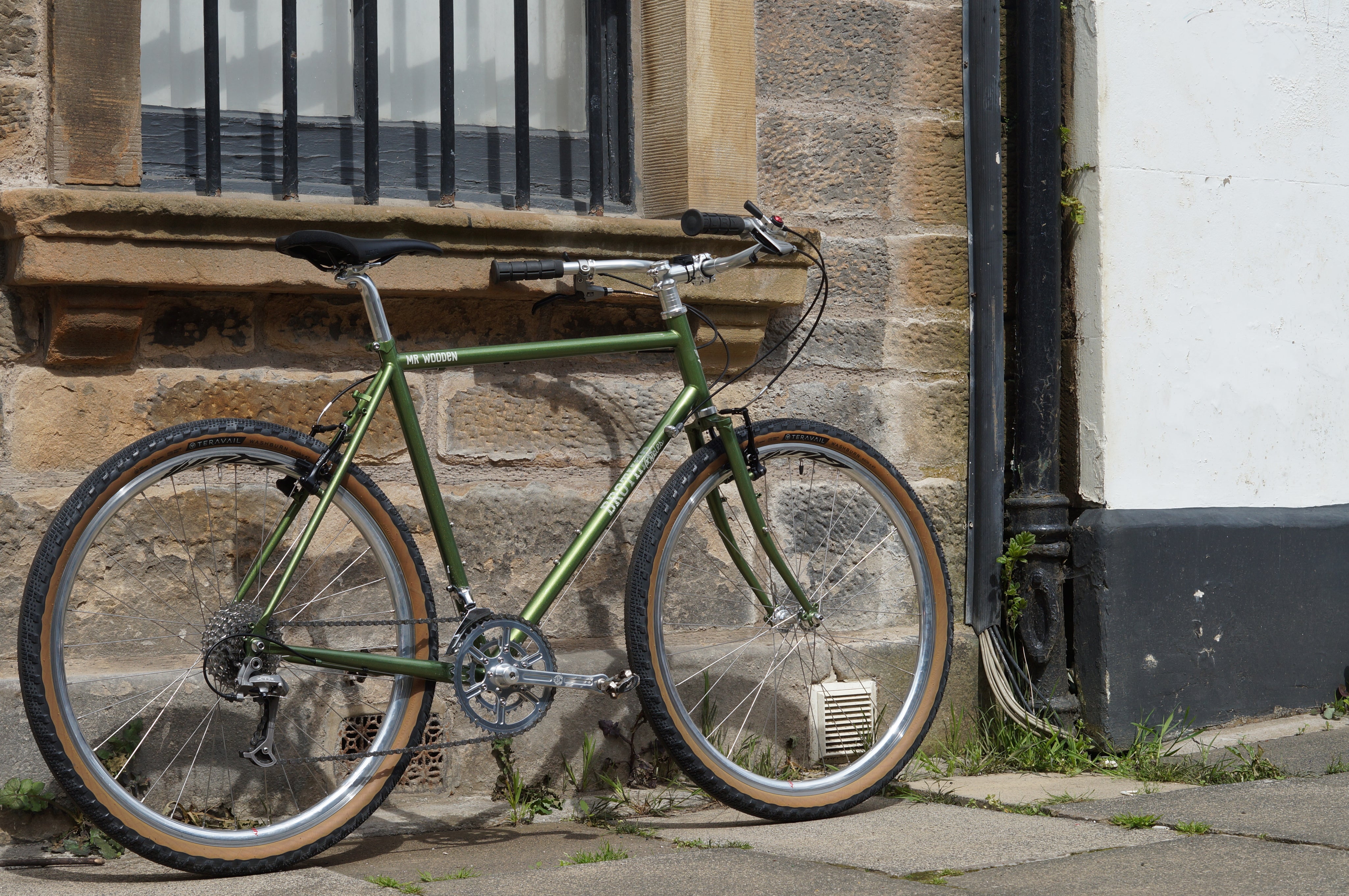 Custom build - Brothers Mr Wooden