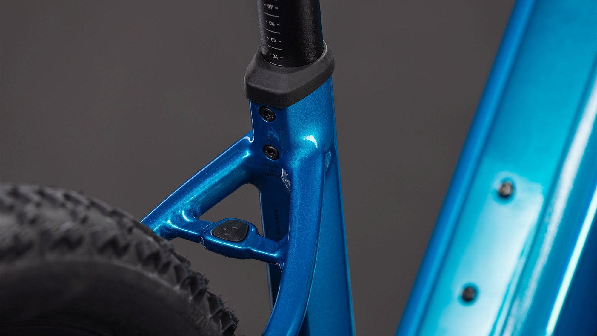 CUBE REACTION HYBRID PERFORMANCE 600 ELECTRICBLUE/DAZZLE image 4