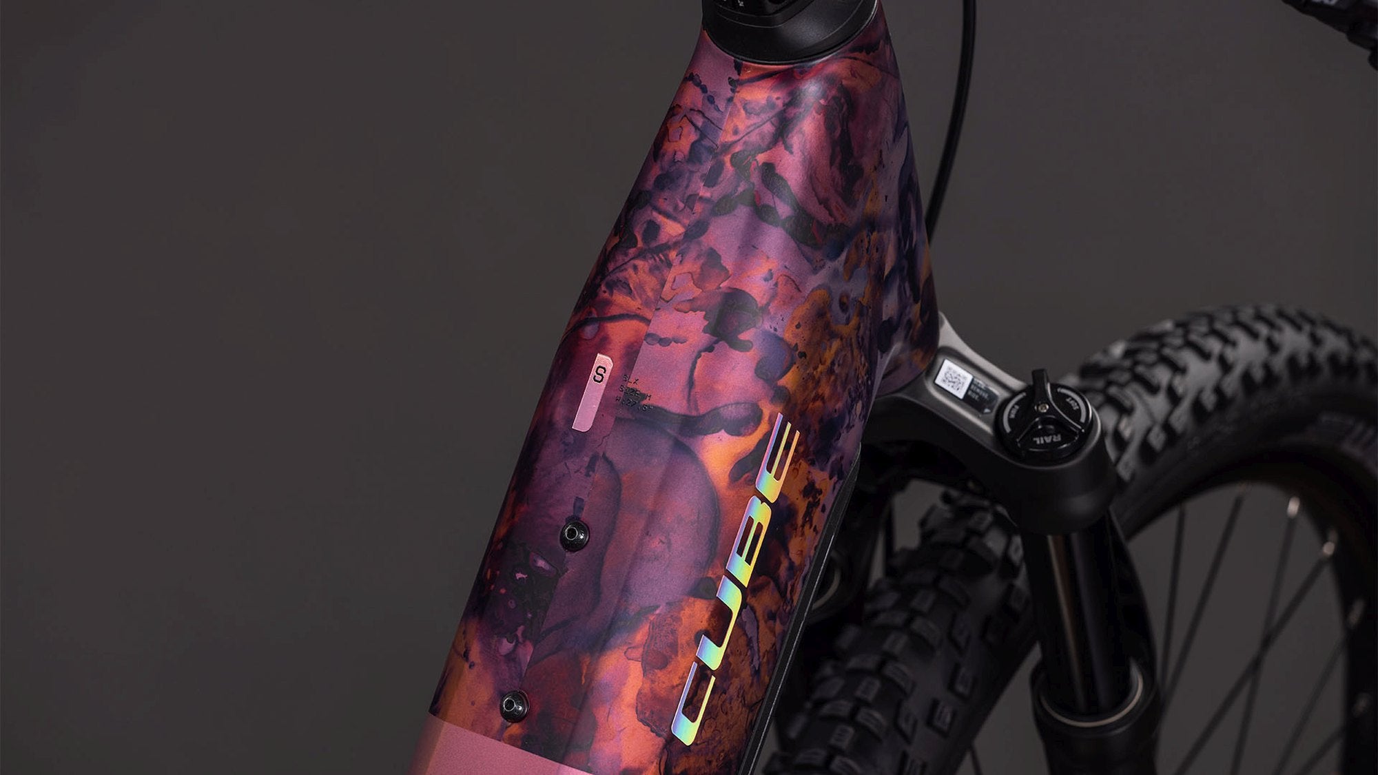 CUBE REACTION HYBRID SLX 800 SHIFTBLUSH/ART image 2