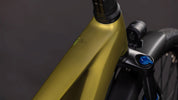 CUBE TOURING HYBRID PRO 800 GOLDENLIME/BLACK image 2