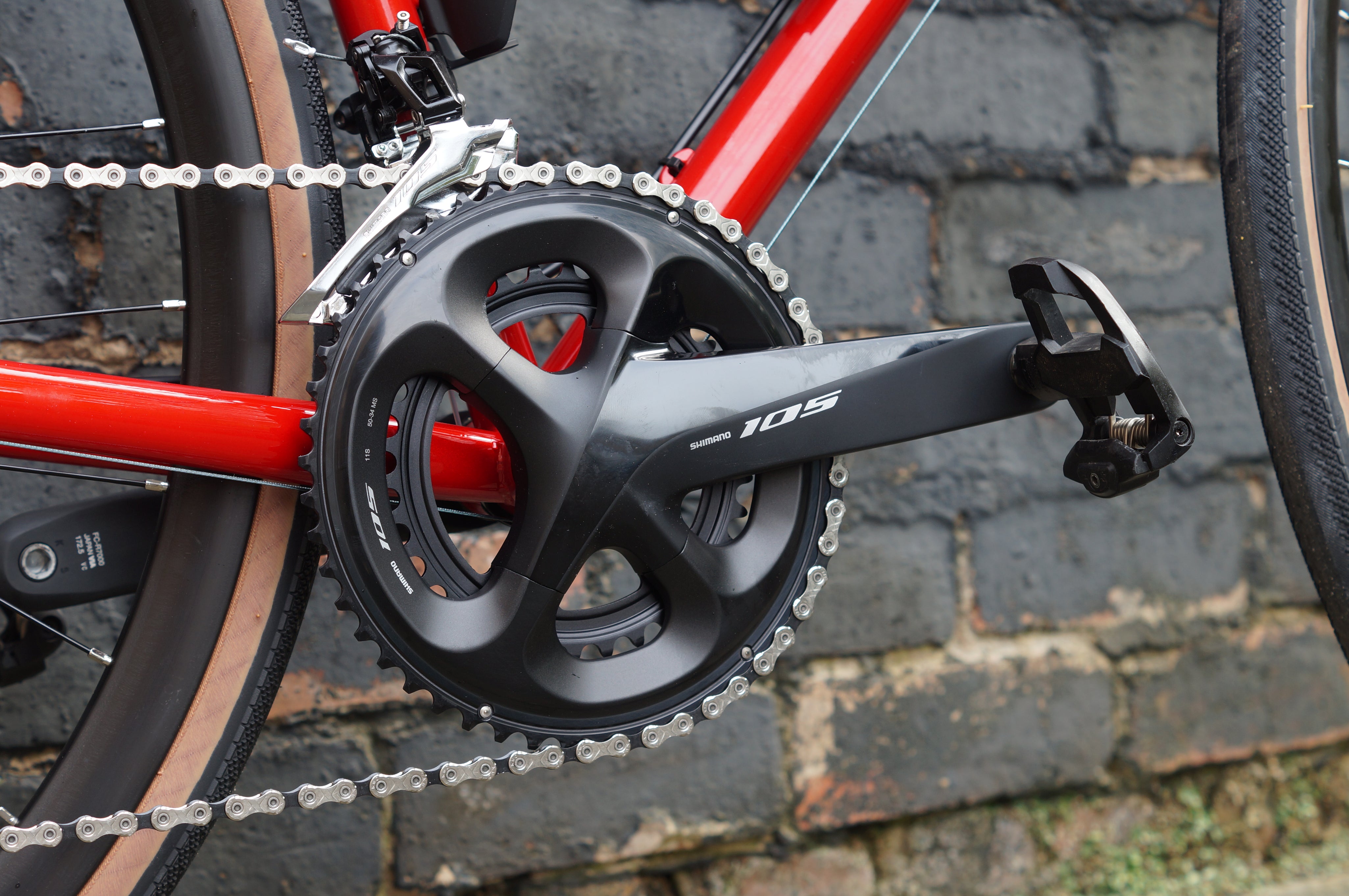 Hire Genesis Equilibrium Road Bike