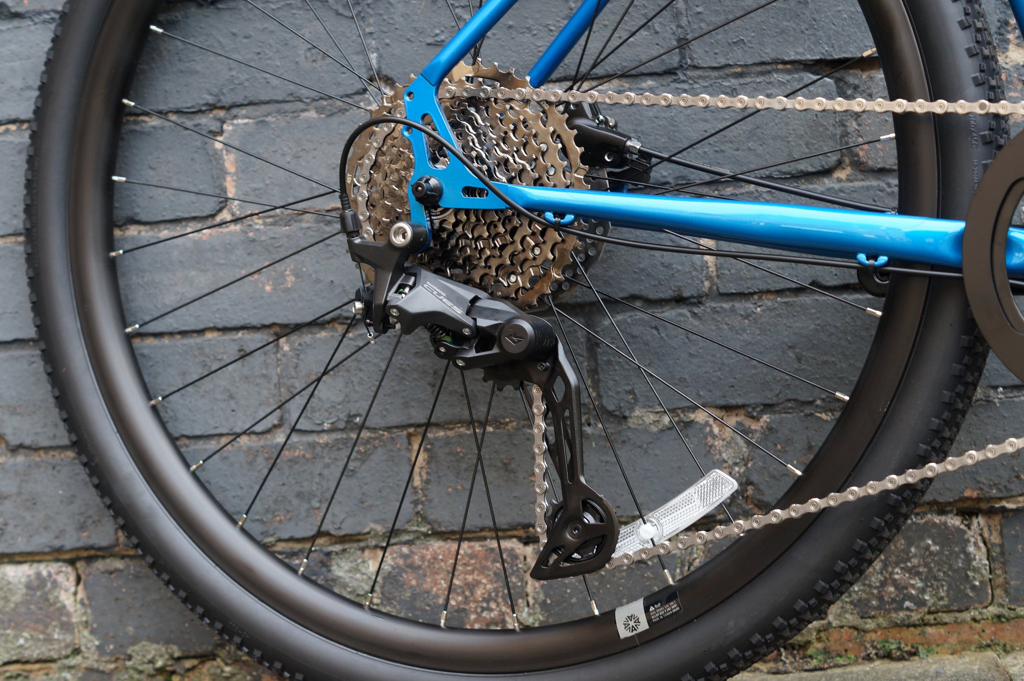 Hire Genesis Croix de Fer 20 (Flat Handlebars)