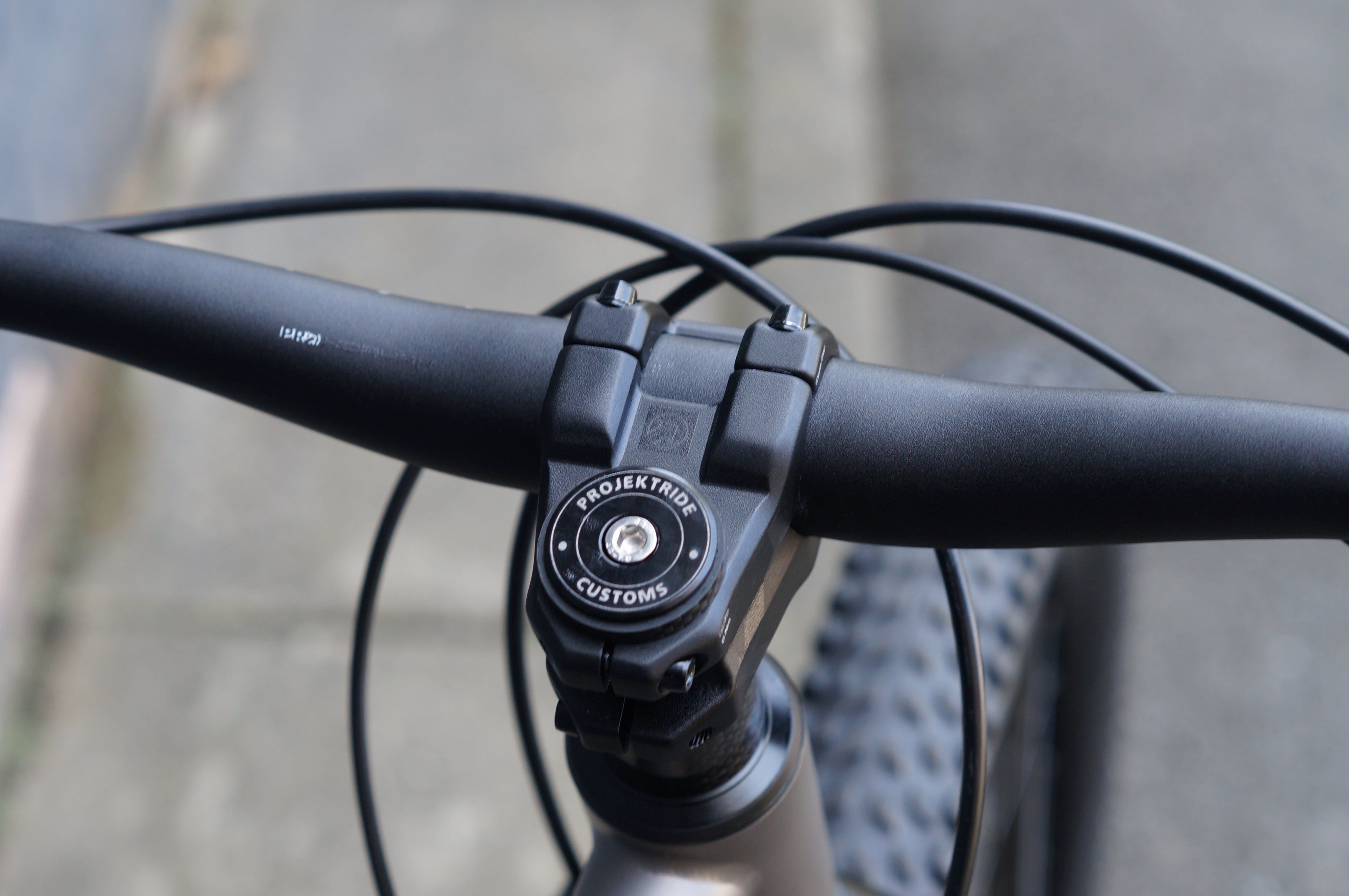 Gloria Titanium Mountain Bike - Stock Build