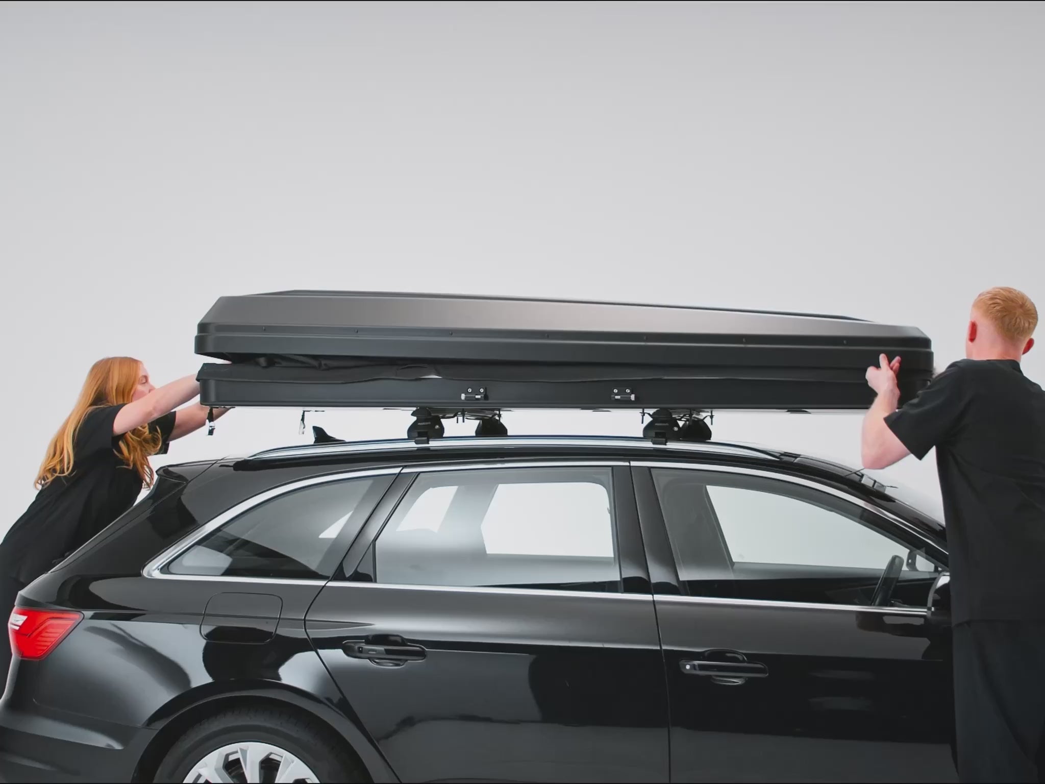 [autoplay] The TentBox Classic being opened and closed on a vehicle roof