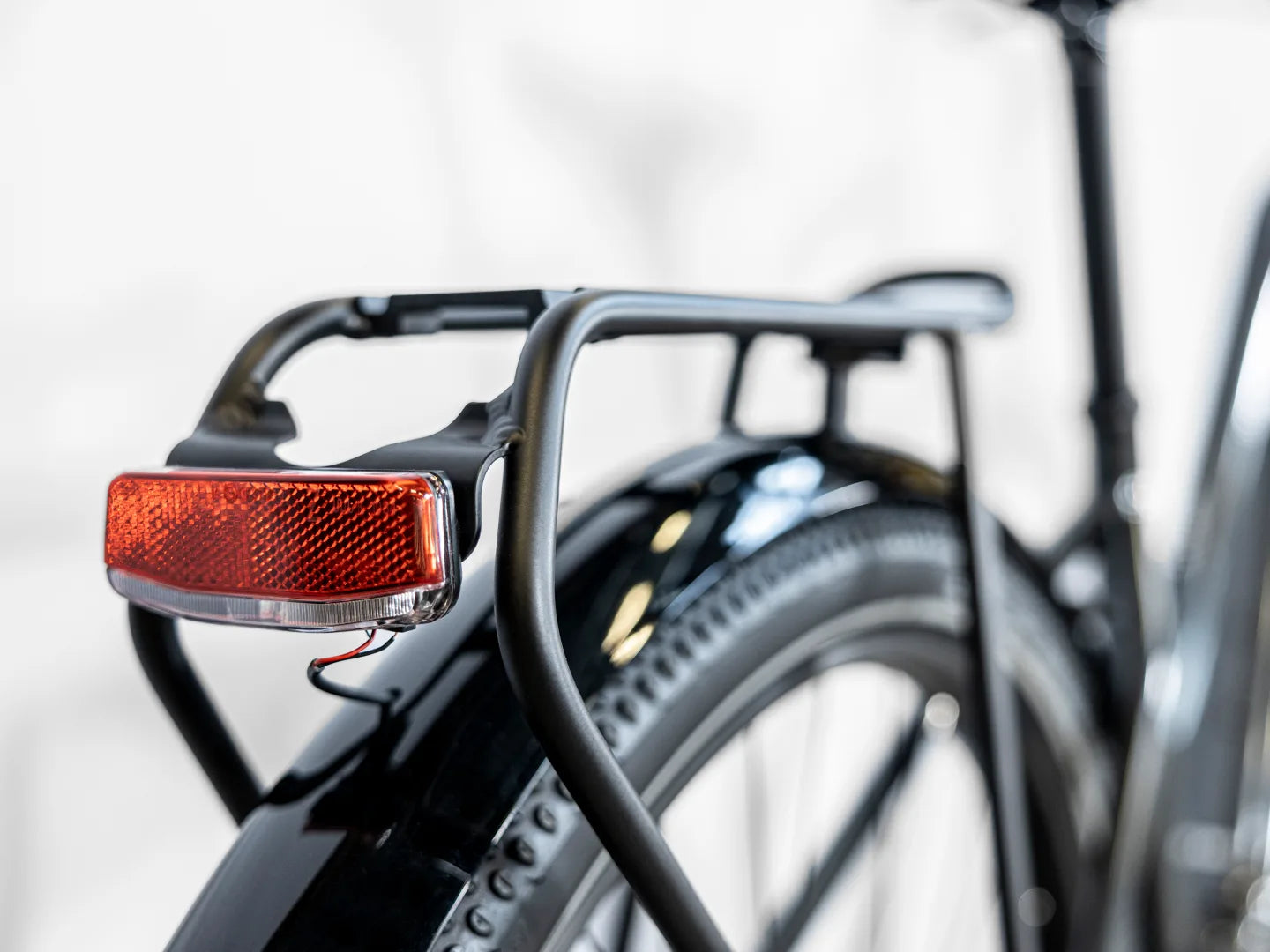 Trek Allant+ 7 Stagger