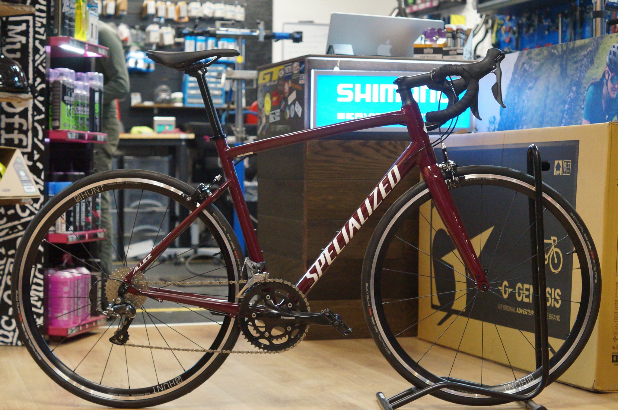 Specialized Allez Road Bike - 56cm Medium / Large