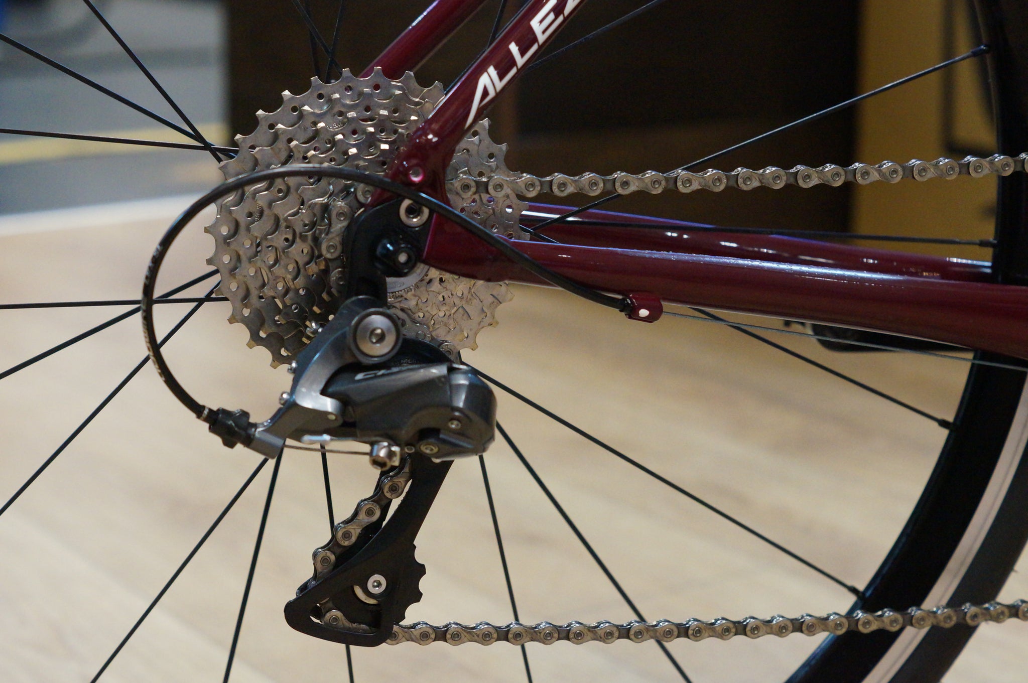 Specialized Allez Road Bike - 56cm Medium / Large