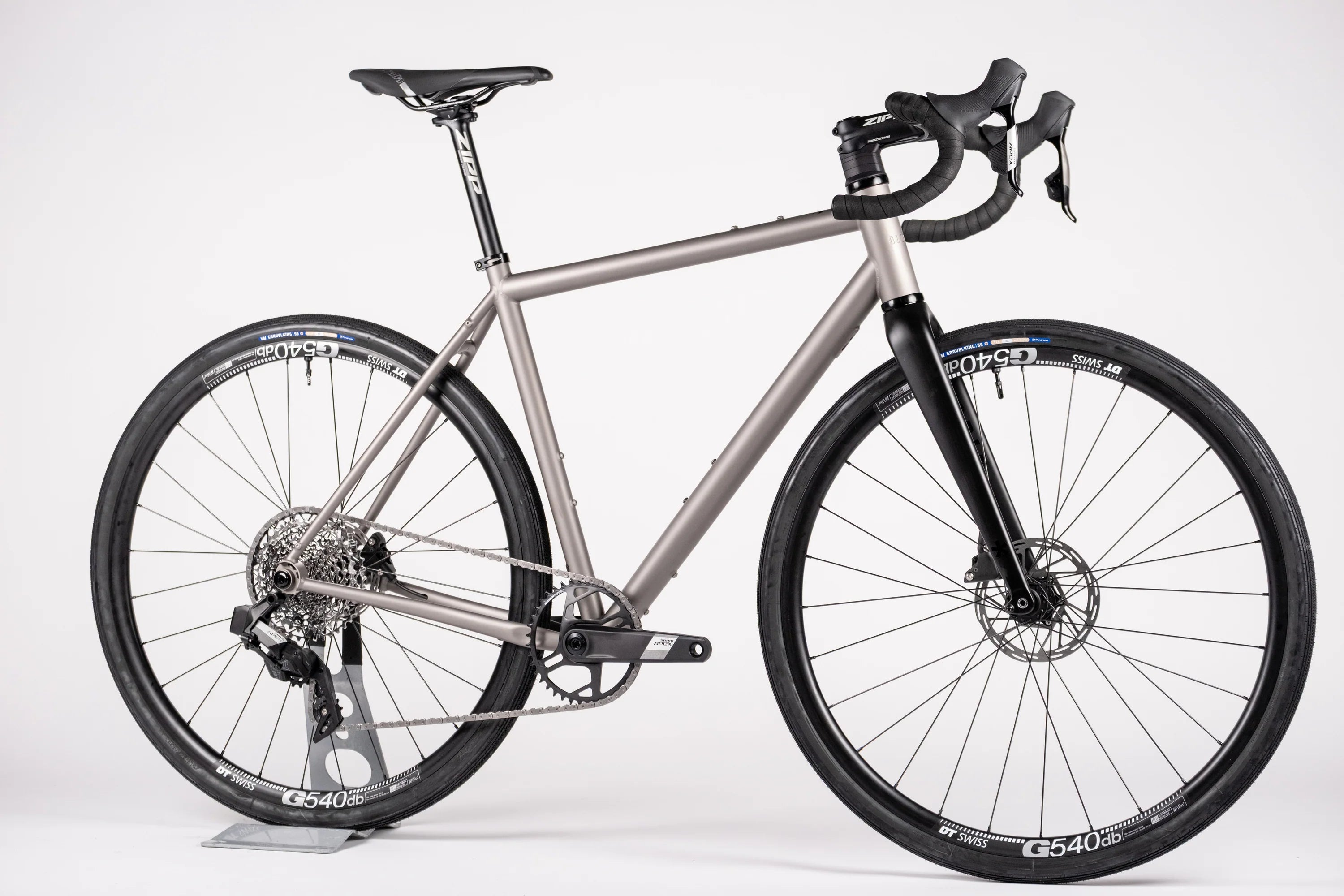 Gloria All Road - SRAM Apex AXS (Electronic Shifting) - DT Swiss Wheelset