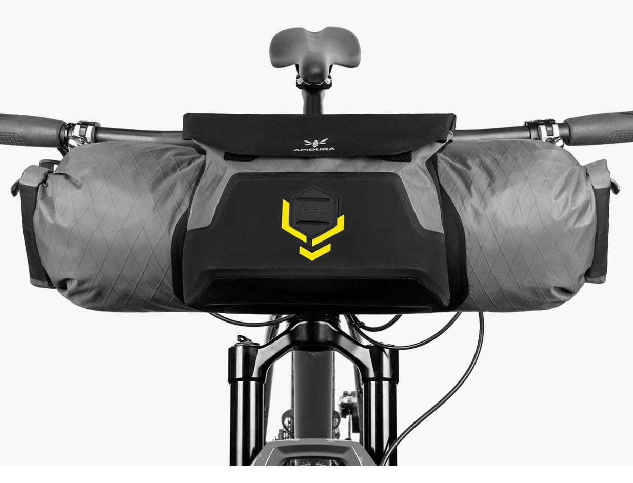 BACKCOUNTRY ACCESSORY POCKET (4L)