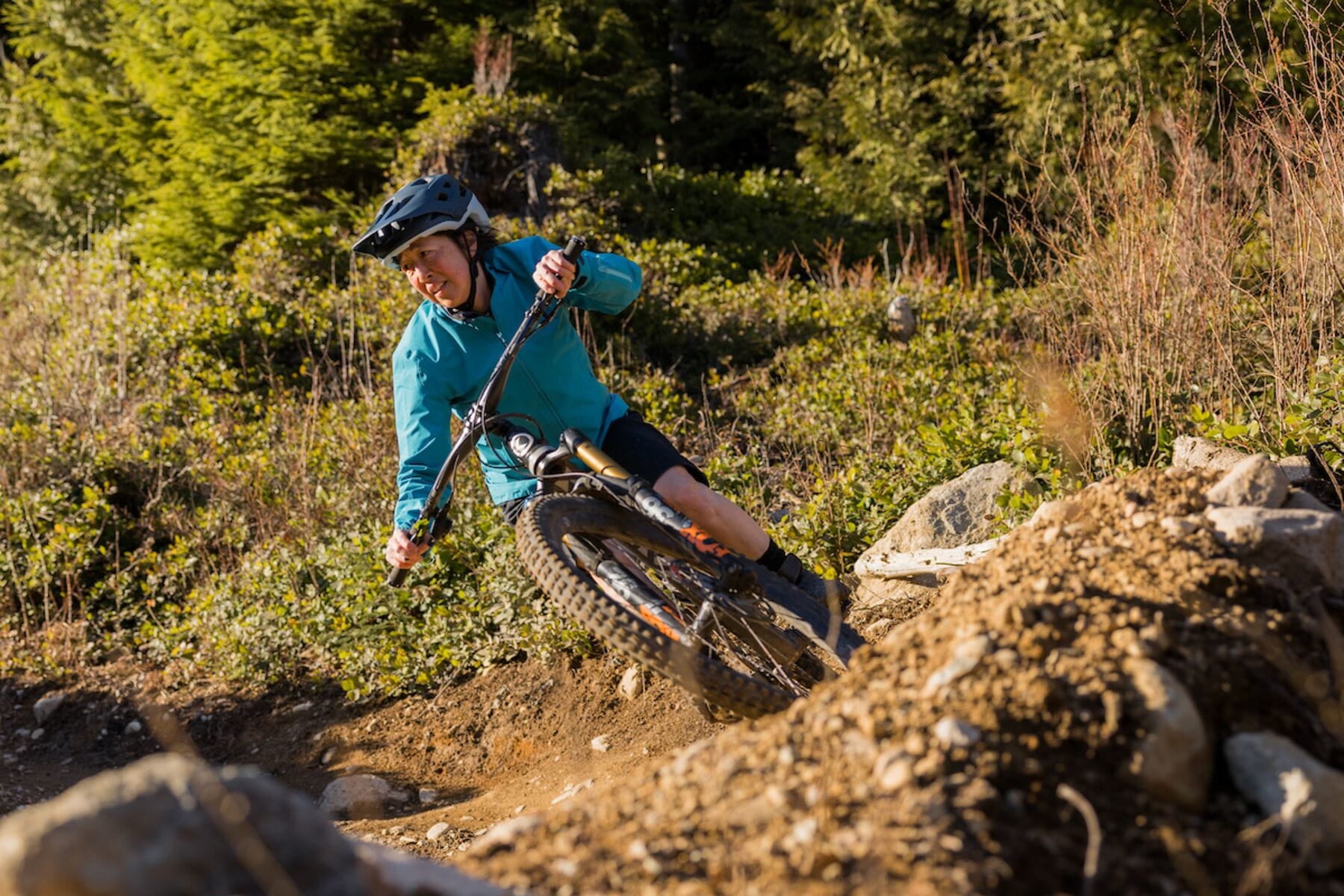 Lazer Jackal KinetiCore Helmet