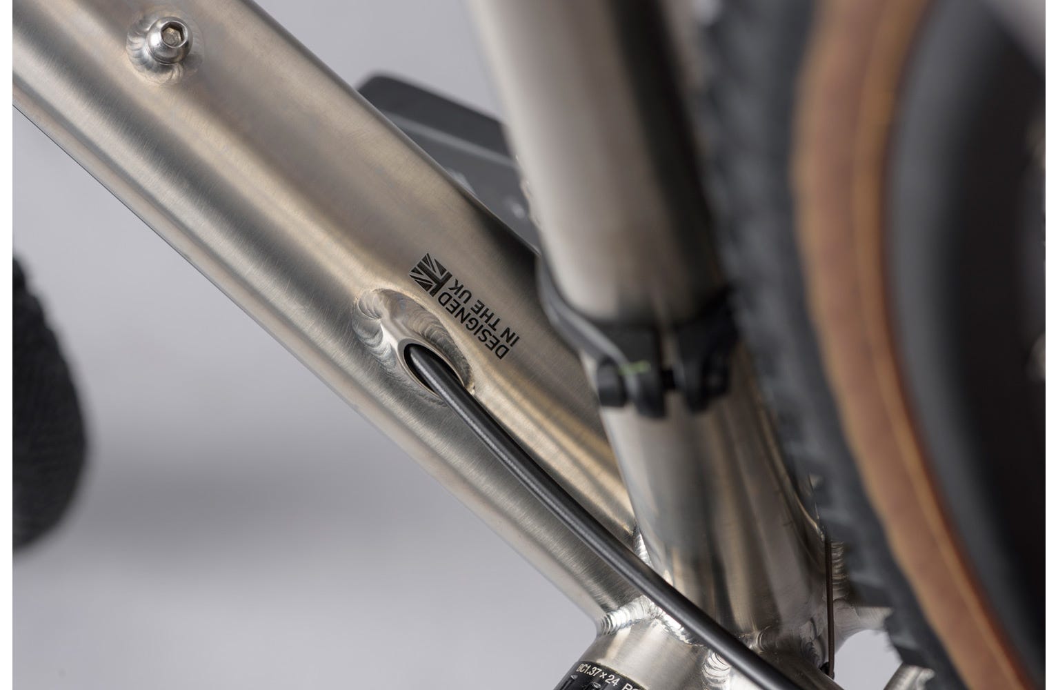 Genesis Croix De Fer Titanium